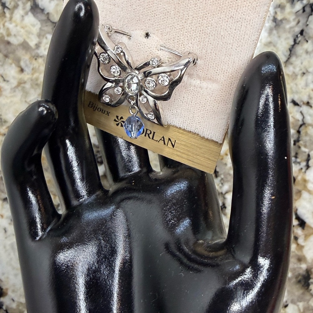 NWT D'Orlan rhodium-plated butterfly brooch accented with Swarovski crystals. - Picture 5 of 7